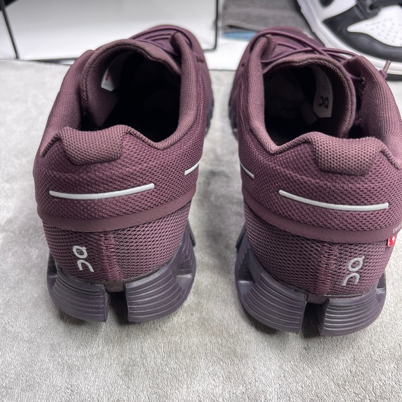 On Cloud Monochrome Shoes Size 11.5 Men's Color: Mulberry - Picture 3 of 11